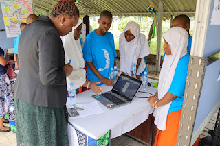 Guests visiting exhibition booths during SmartGirlz 2023